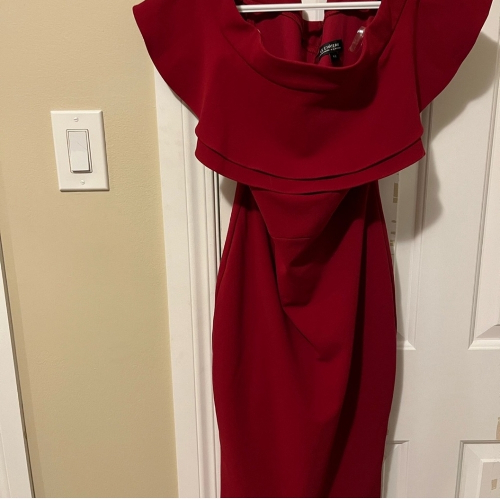 Knit Crêpe Off-the-Shoulder Cocktail Dress from Le Chateau